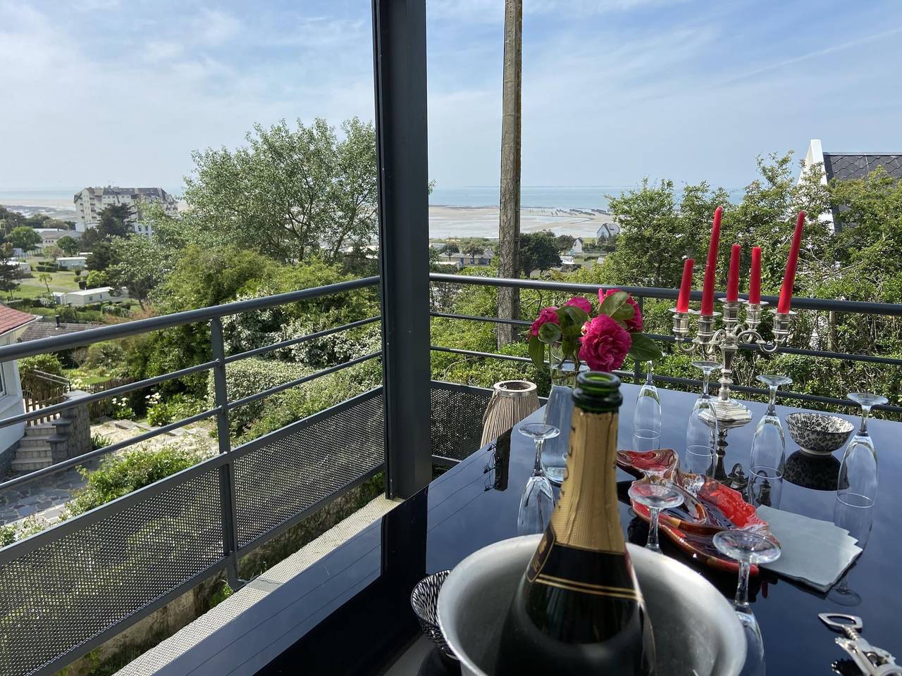 Casa Antoine 15pers : vue mer, 10 min à pied plage in Donville-les-Bains, Côte de la Déroute