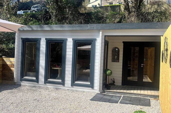 Cottage for 2 people, with garden and hot tub in Perranporth