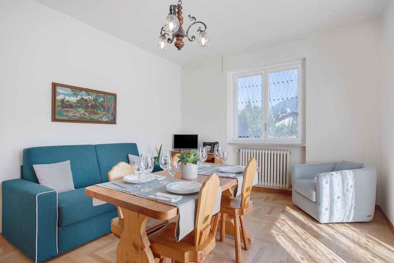 Geheel appartement, Appartement 'La Meison De La Louye' met Uitzicht op de Bergen, Wifi en Airconditioning in Aosta, Walliser Alpen