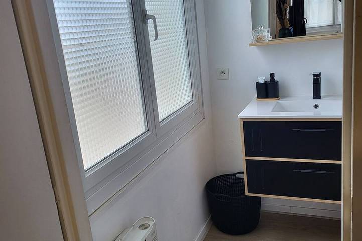 Ganze Wohnung, Cosy bubble with private terrace and parking area Bed linen and towels provided in Tarbes, Hautes-Pyrénées