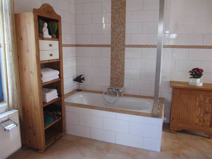 Ganze Ferienwohnung, Appartement/Fewo, Dusche und Bad, Wc, 1 Schlafraum in Hermannsburg, Naturpark Südheide