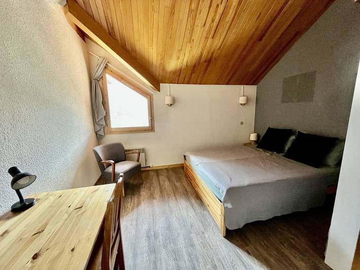 Ganze Wohnung, Ferienwohnung für 8 Personen mit Balkon in Vaujany, Nationalpark Écrins