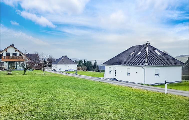 Ferienhaus für 4 Personen, mit Terrasse und Garten im Erzgebirge - 3