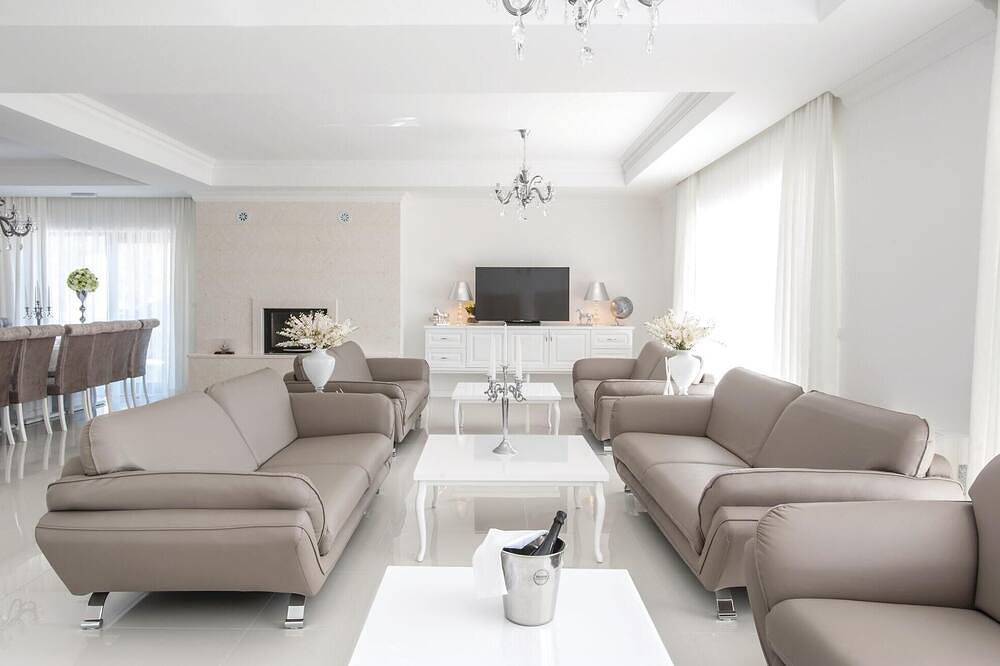 Fantastica casa a Imotski con sauna in Imoschi, Makarska Riviera