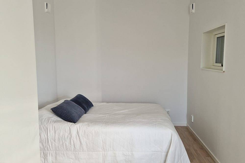 Ganze Wohnung, A Tiny Home in a Tiny town - free parking, close to Lund and Malmö in Staffanstorp, Schwedische Ostsee