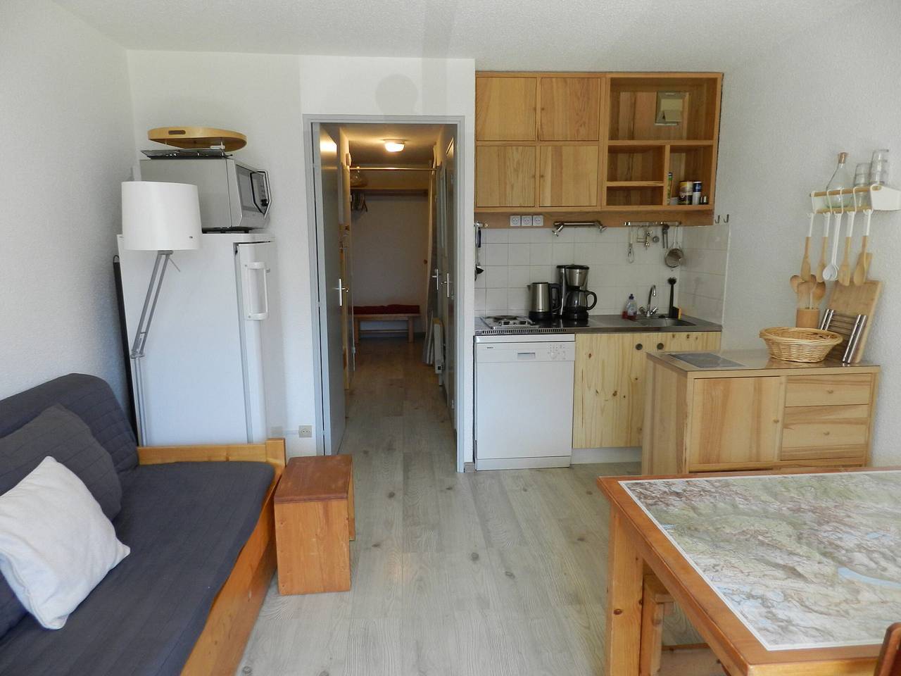 Appartement entier, Appartement 6 pers, 1 cabine, au pied des pistes, balcon, ascenseur in La Ferrière, Le Pleynet Les Sept Laux