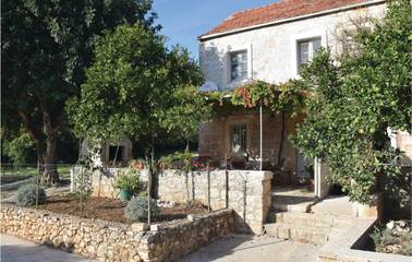 Ferienhaus für 6 Personen, mit Garten und Terrasse, mit Haustier in Orebic
