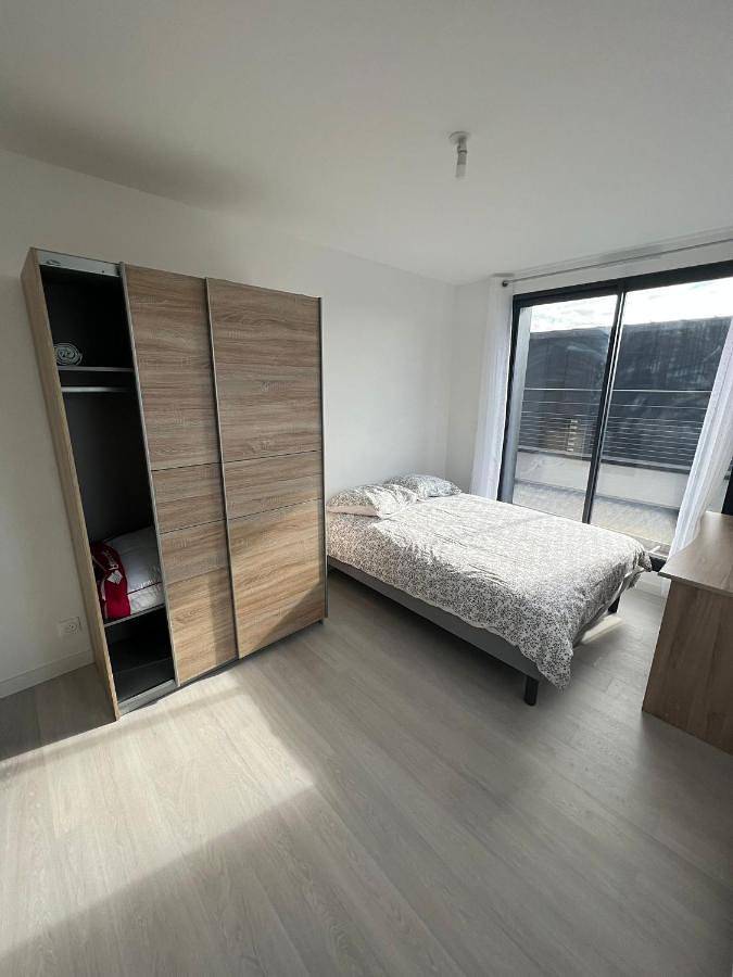 Appartement de vacances entier, Double Room in Brest, Région de Brest