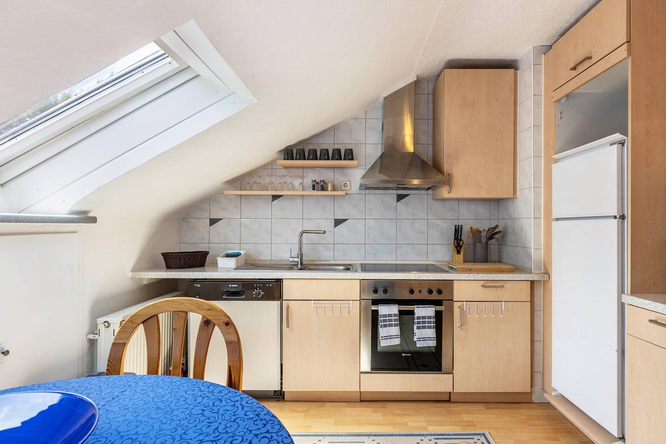 Ganze Wohnung, Apartment „Haus Ana“ mit gemeinsamer Terrasse, Balkon und Wlan in Aach (Bodensee), Landkreis Konstanz