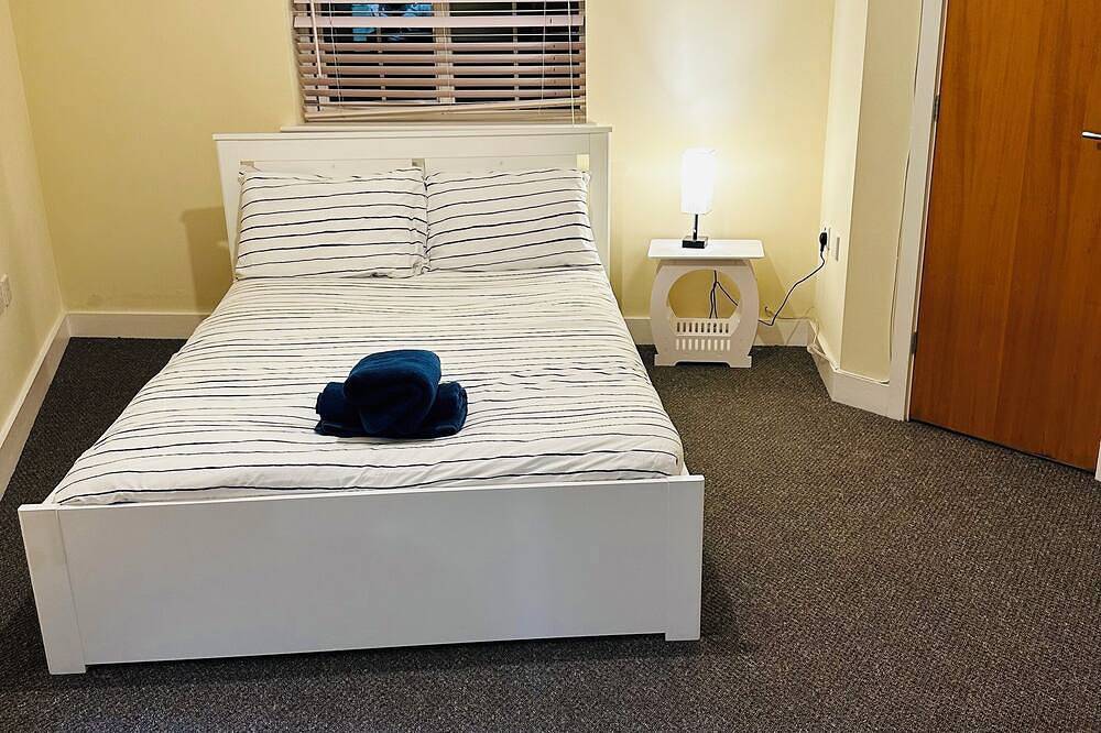 Lady Charlotte house is suitable for workers and large families for vacation in Orton Longueville, Peterborough