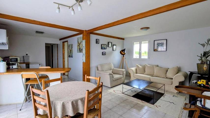Location de vacances pour 5 personnes, avec Terrasse ainsi que Jardin et Vue à Eaunes