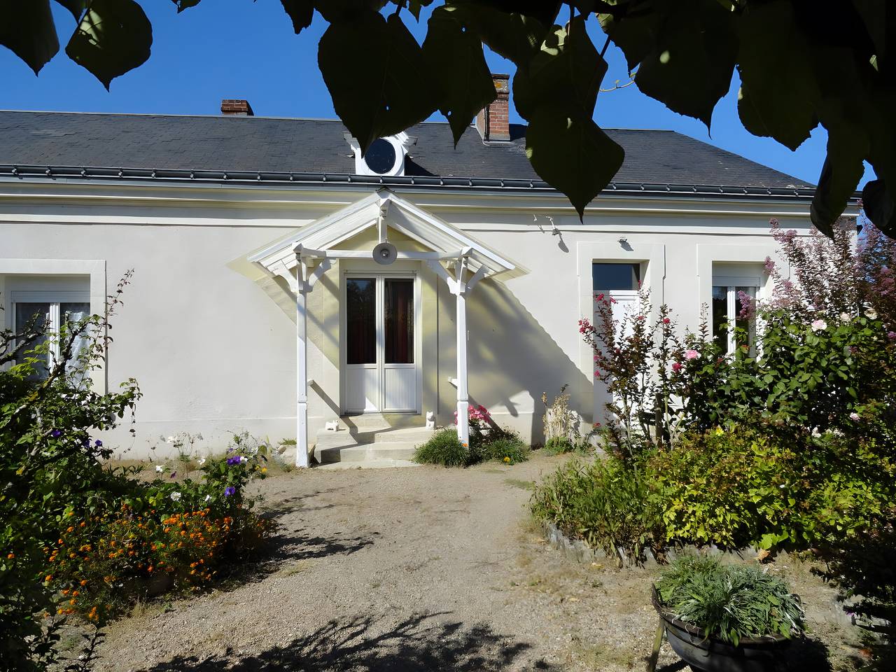 Maison de Vacances 'La Bonnetière' avec Terrasse Privée, Jardin Commun et Wi-Fi in Joué-lès-Tours, Région de Tours