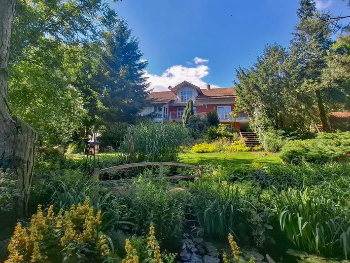 Ferienwohnung für 4 Personen, mit Balkon und Terrasse sowie Garten und Sauna in Büchlberg
