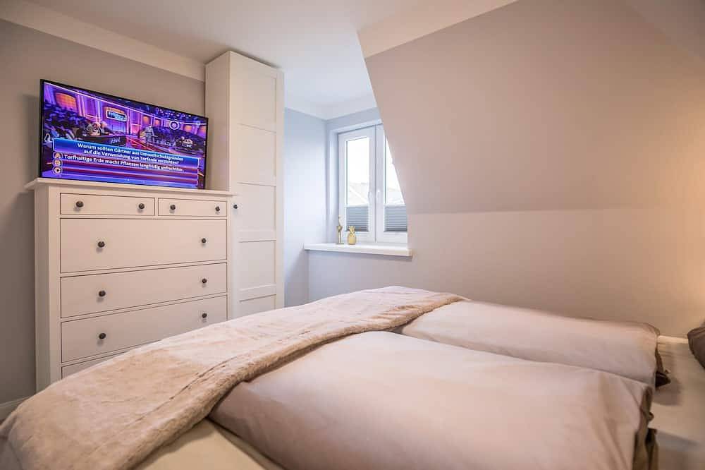 Ganze Wohnung, \"Haus Strandpirat 1 Whg. Abendsonne\" - behagliche Fewo für 2 Personen in Büsum, Nordseeküste
