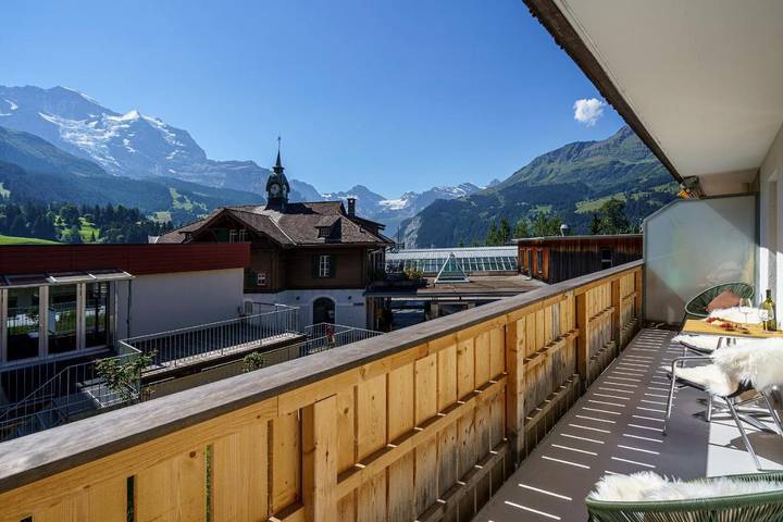 Ferienwohnung für 8 Personen, mit Balkon in Lauterbrunnen