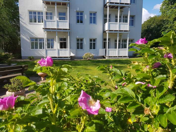 Ferienwohnung für 2 Personen, mit Balkon und Garten sowie Sauna und Seeblick in Sellin - 4