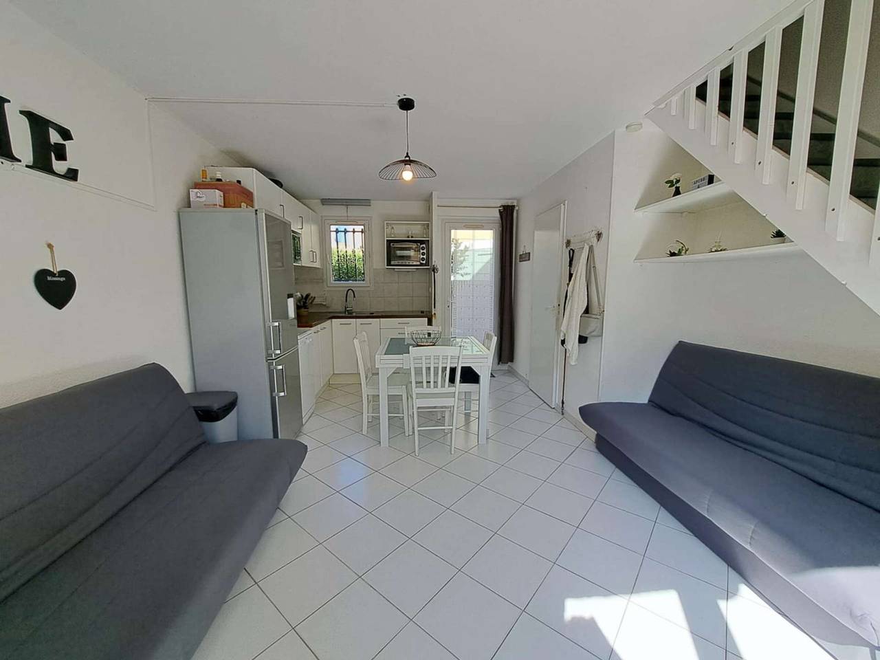 Appartement entier, Maison mitoyenne climatisée 7 pers. avec piscine et parking à Marseillan-Plage in Marseillan, Côte d'Améthyste