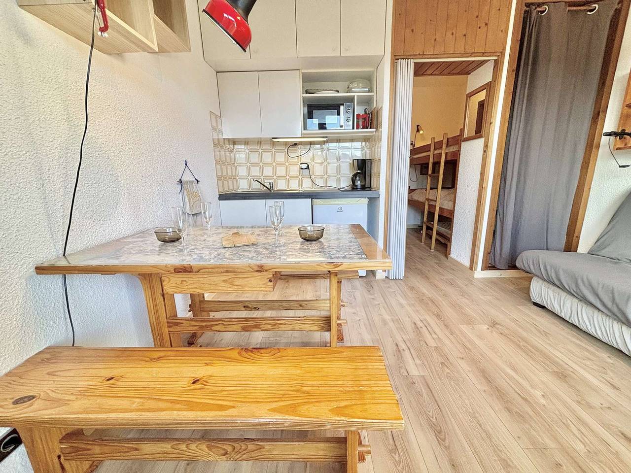 Ganze Wohnung, Gemütliches Studio in Notre-Dame-de-Bellecombe mit Parkplatz und einfachem Zugang zu den Pisten in Notre-Dame-de-Bellecombe, Albertville und Umgebung