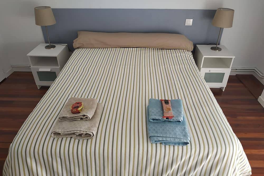 Ganze Wohnung, Elegante und komfortable Wohnung in einem Wohngebiet in Strandnähe in Santander, Kantabrische Küste