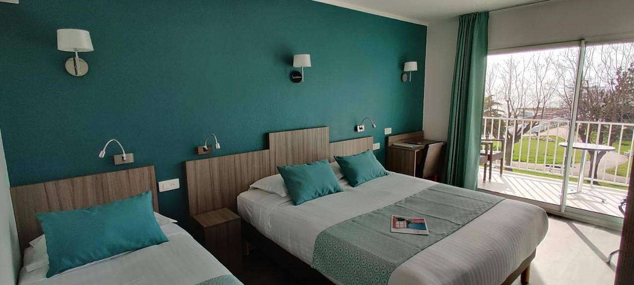Logis Hôtel Les Bleuets in Royan, Côte de Beauté