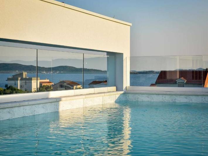 Ferienwohnung für 6 Personen, mit Pool und Meerblick sowie Balkon in Zadar - 4