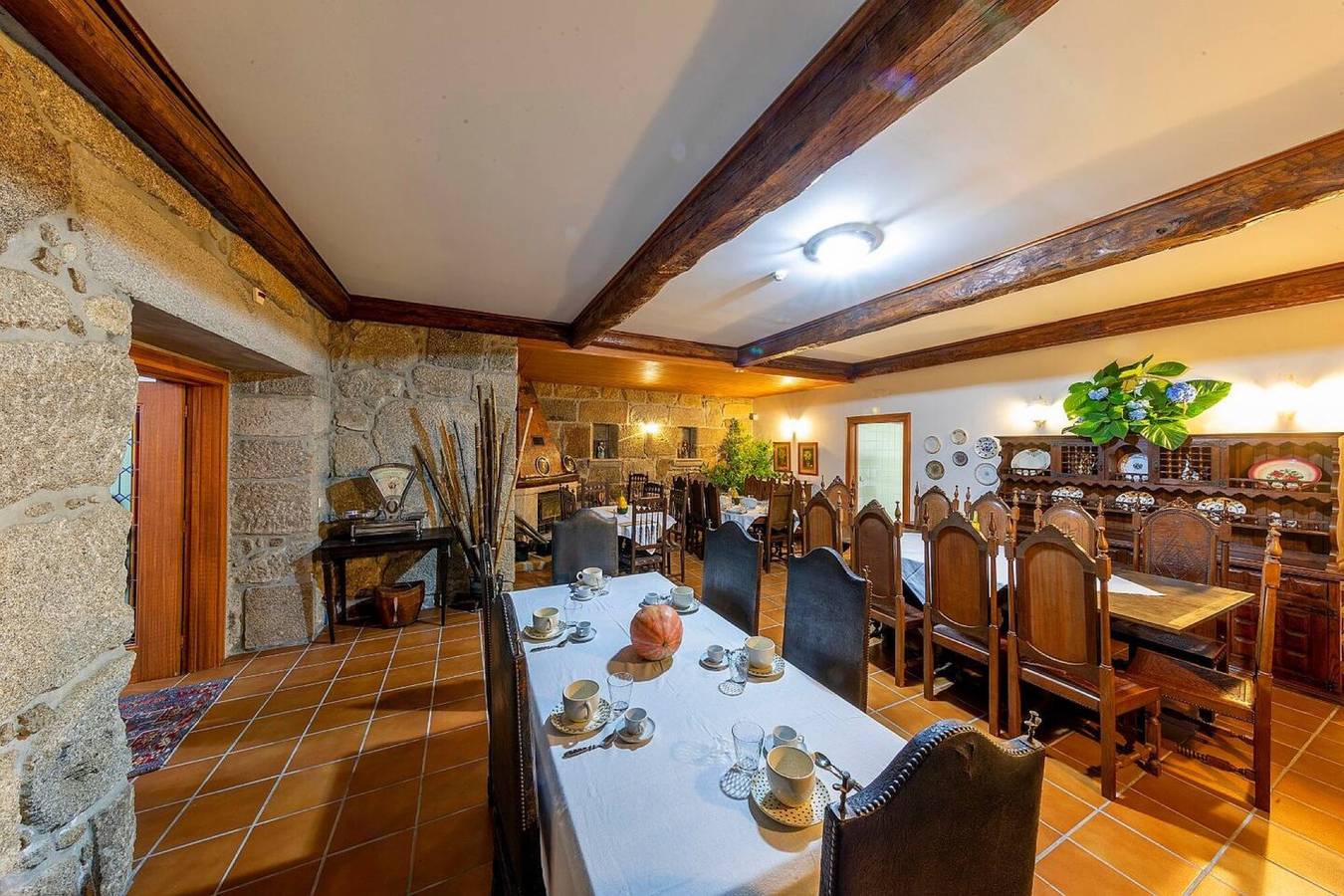 Holiday Home 'De Valdemar' with Mountain View, Wi-Fi and Air Conditioning in Margaride (Santa Eulália), Várzea, Lagares, Varziela e Moure, Felgueiras