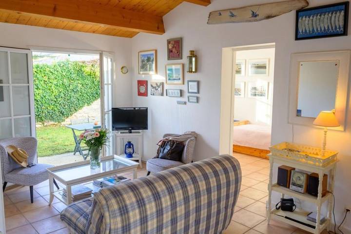 Location de vacances pour 4 personnes, avec terrasse et jardin dans Office De Tourisme De Saint Martin En Re - 2