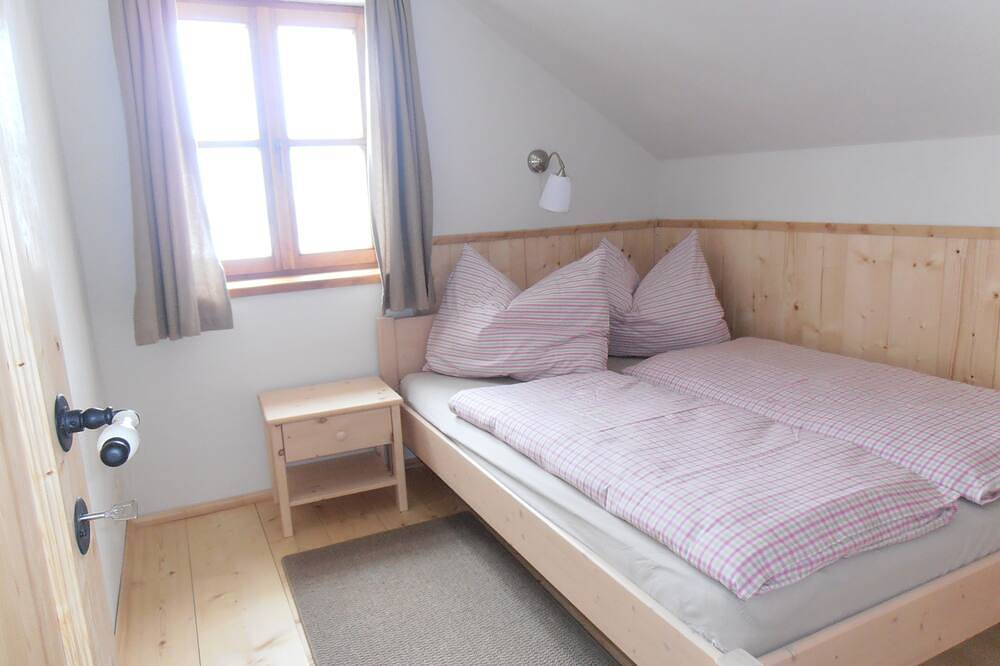 Gemütliches Ferienhaus in der traumhaften Berg und Seenlandschaft Salzkammergut in Grundlsee, Totes Gebirge