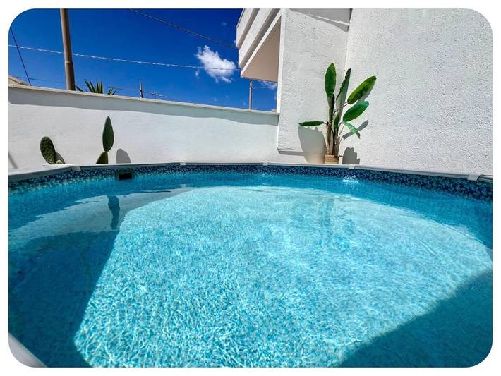 Villa für 6 Personen, mit Pool und Garten - 1