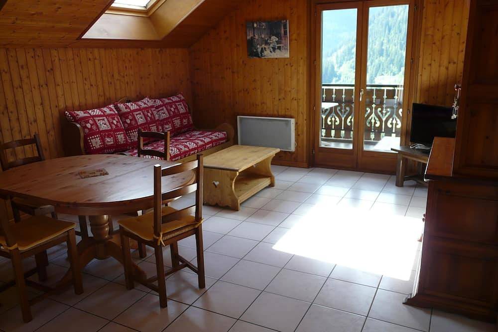 Châtel - Roitet : 3P apartment, quiet, breathtaking view in Chalet Lou P'nots in Châtel, Les Portes du Soleil