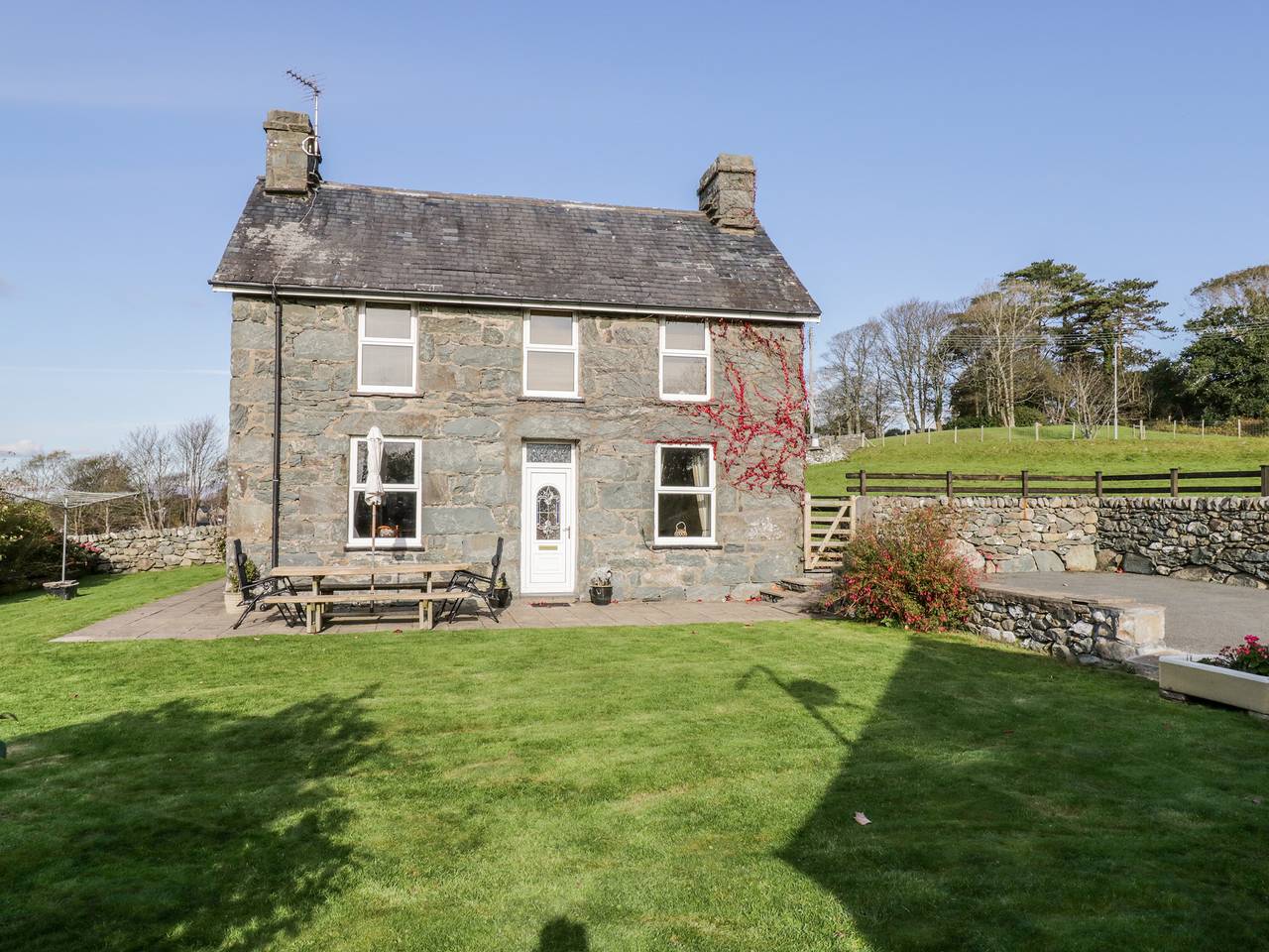 Tyddyn in Dyffryn Ardudwy, Snowdonia