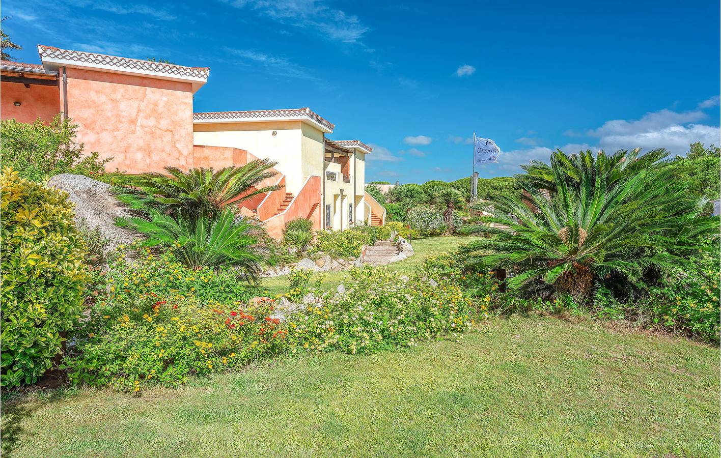 Ganze Ferienwohnung, Gemütliches Apartment am Pool in Strandnähe in Palau (dorf), Palau (Sardinien)