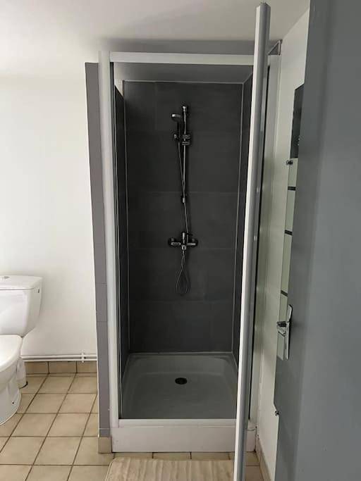 Appartement entier, Duplex Caramel Moderne in Aulnoy-lez-Valenciennes, Région de Valenciennes