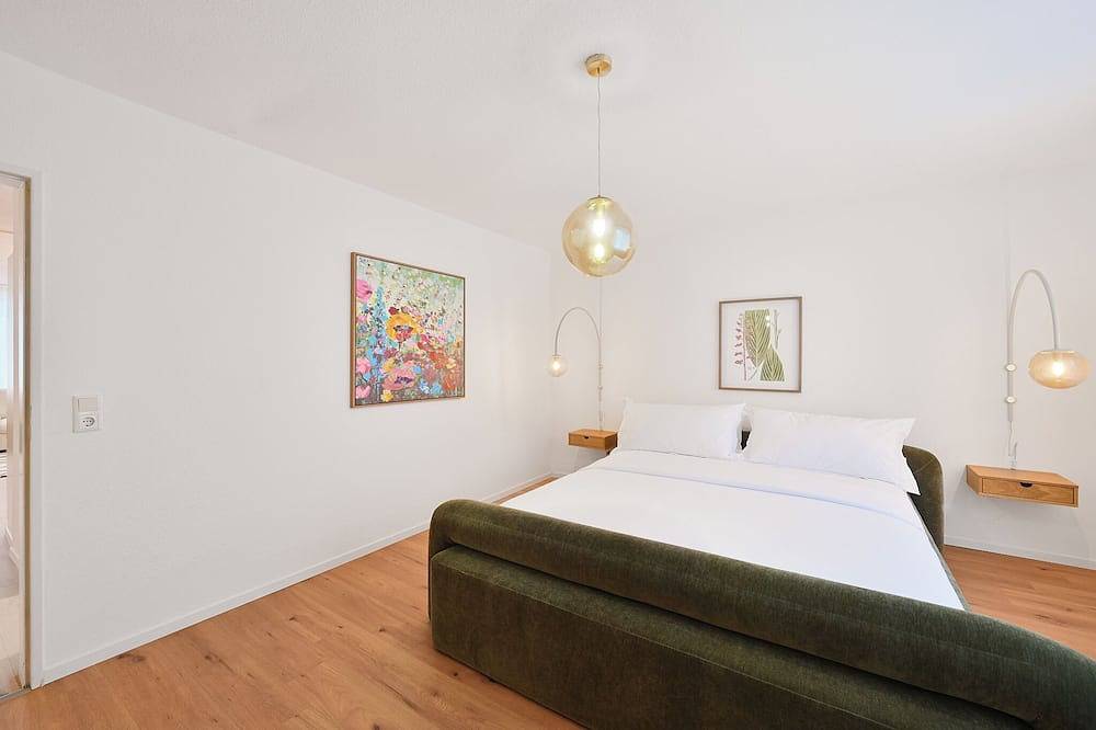 Ganze Wohnung, Moderne und großzügige 2-Zimmer-Wohnung im Zentrum von Wuppertal in Wuppertal, Bergisches Land