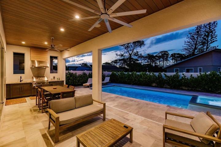 Ferienhaus für 11 Personen, mit Pool und Ausblick sowie Garten, mit Haustier - 1