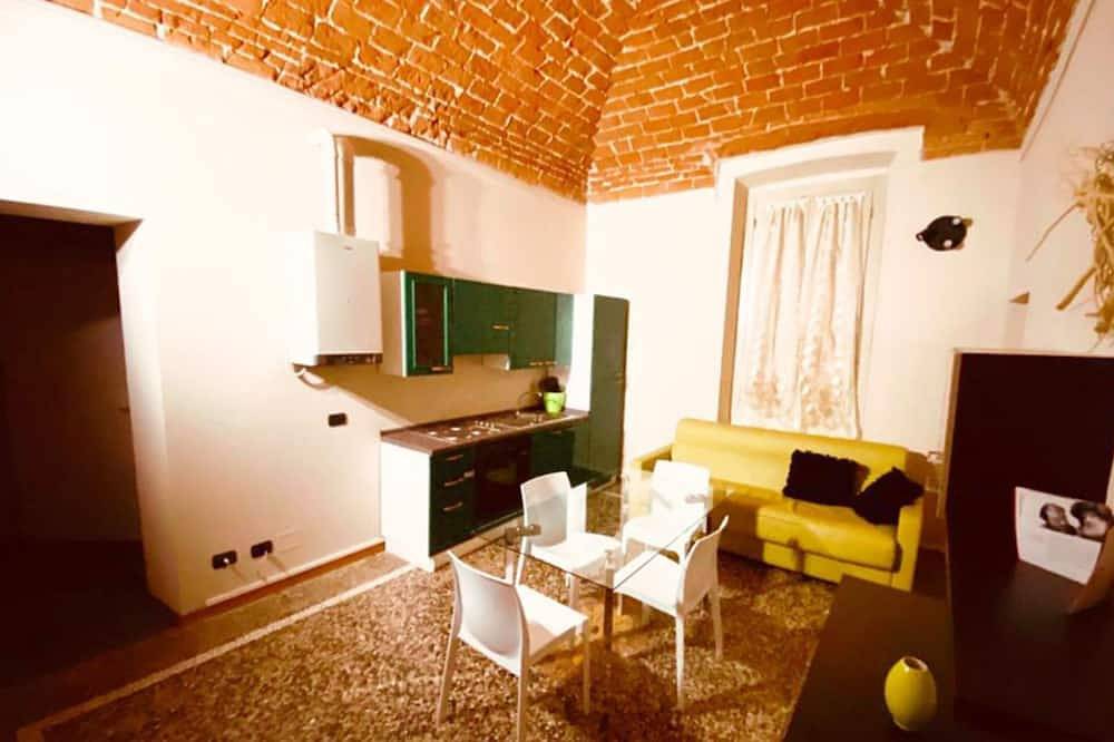 Geheel appartement, Bilocale 1 Hhva in Valenza, Provincie Alessandria