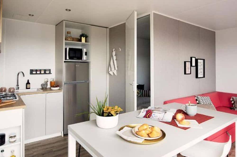 Casa móvil con Terraza - 2 Habitaciones, Hasta 5 Pers. in Salles-Curan, Lago de Pareloup