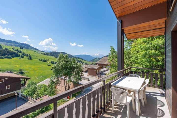 Appartement de vacances entier, Centre à pied, vue montagnes in Chinaillon, Le Grand-Bornand