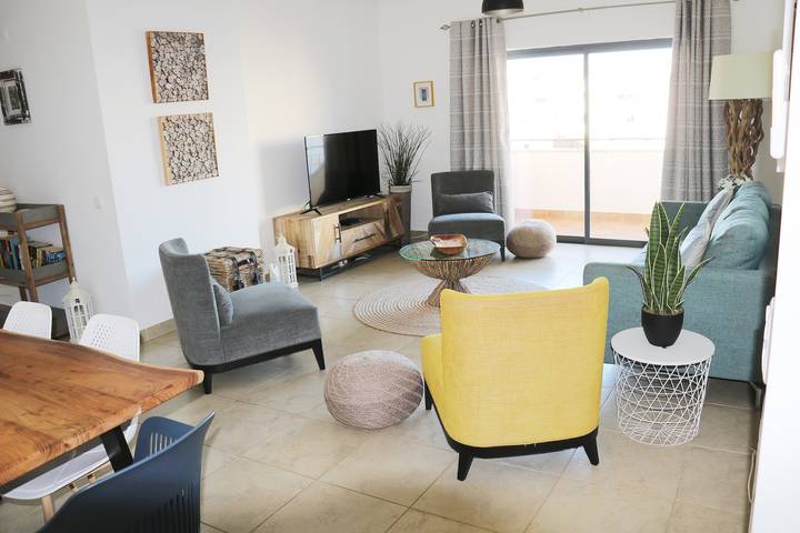 Apartament wakacyjny dla 6 osób, z jacuzzi i basen oraz balkon, Dla rodziny w Lagos