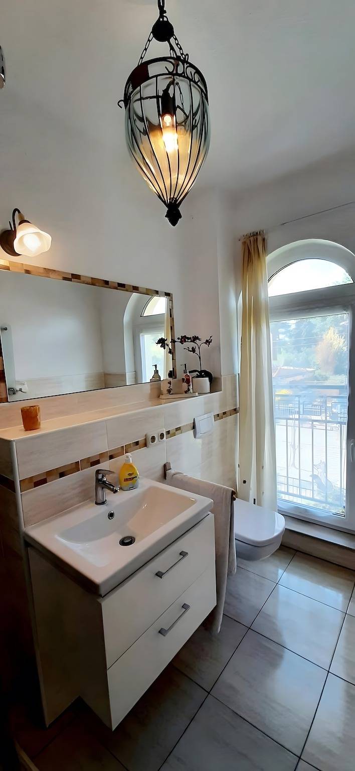 Ganze Wohnung, Apartment „Eden“ mit Wlan und Klimaanlage in Dahlwitz-Hoppegarten, Hoppegarten