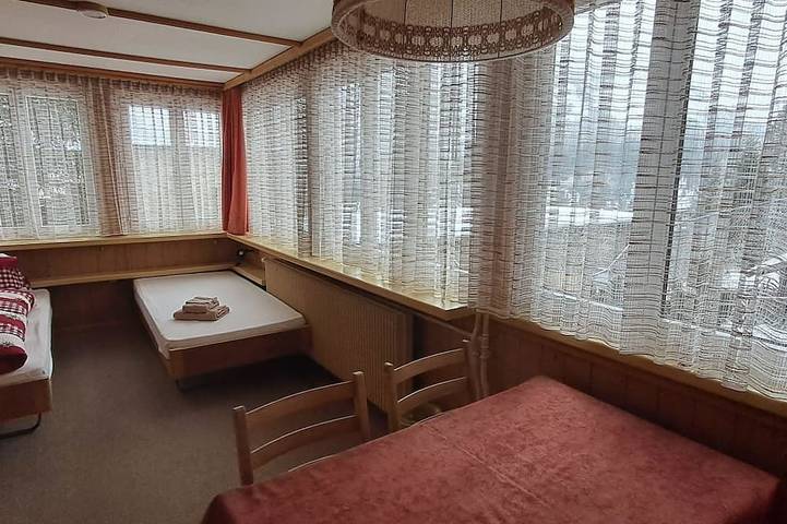 Appartement entier, Chalet Suveran 1 Appartement/Fewo, Bad, Wc, 6-Bettwohnung Suveran 1 in Arosa, Chaîne de Plessur