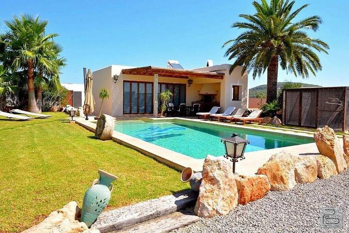 Casa rural para 8 personas, con piscina además de jardín y vistas en San Miguel de Balansat - 2