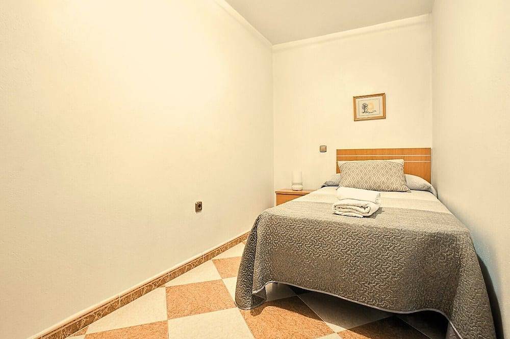 Entire apartment, Casa Rural Los Mayorales Ii Apartment in La Garrovilla, Badajoz Province