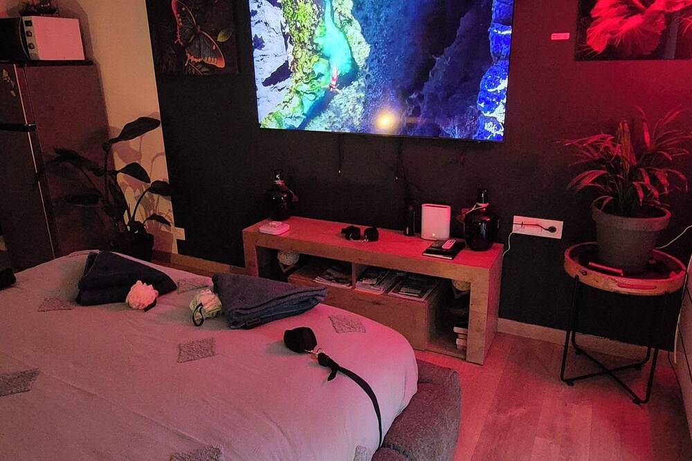 Ganze Wohnung, Studio moutik room Spa and sauna near the beach in Lampaul-Plouarzel, Brest und Umgebung