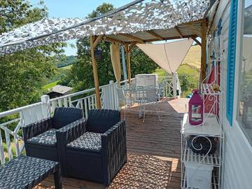 Location de vacances pour 6 personnes, avec jardin ainsi que vue et vue sur le lac, animaux acceptés à Curvalle