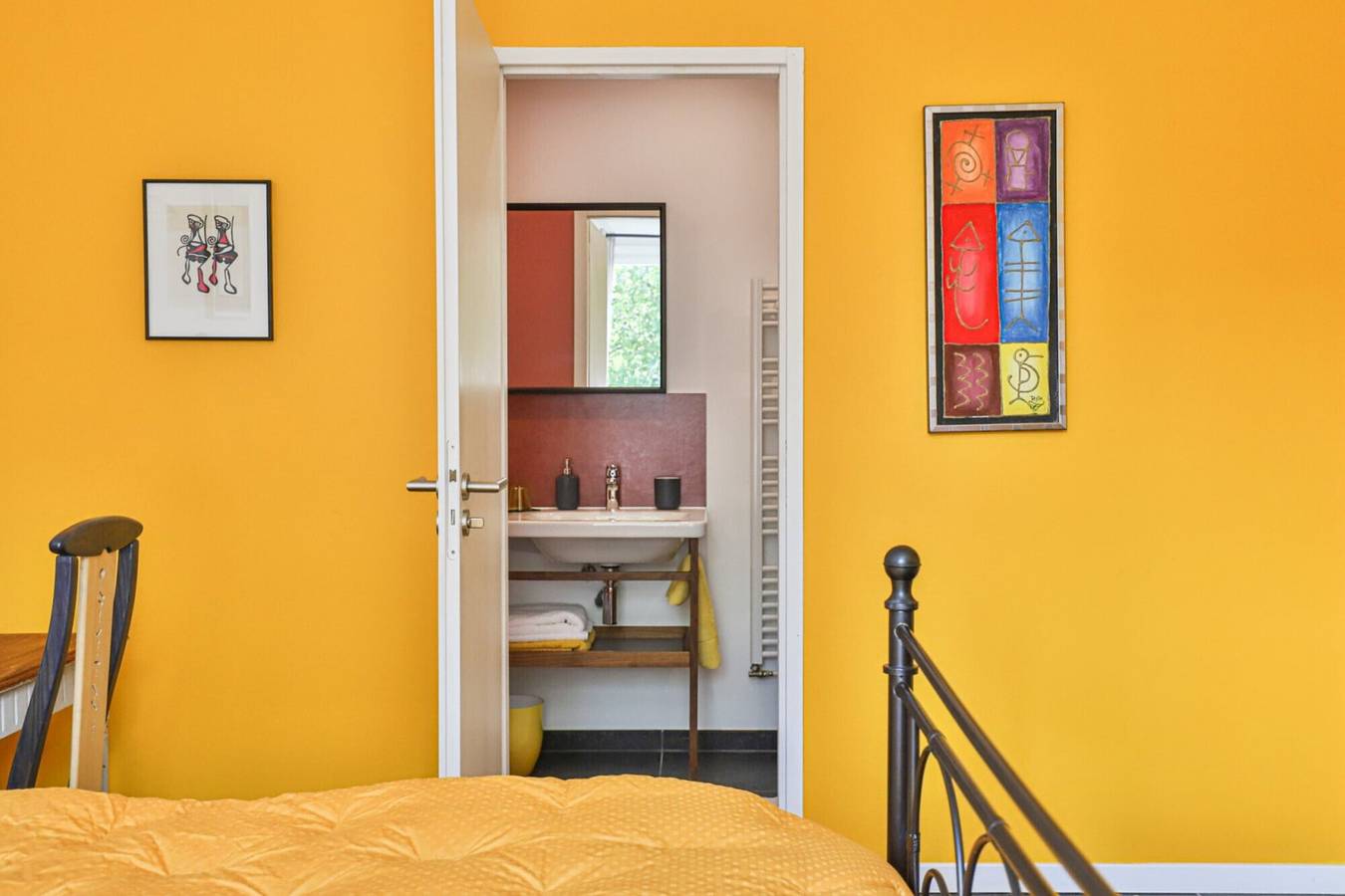 Casa de huéspedes 'Txori Etxea - Habitación Amarilla' con piscina y desayuno in Arcangues, Region de Bayona