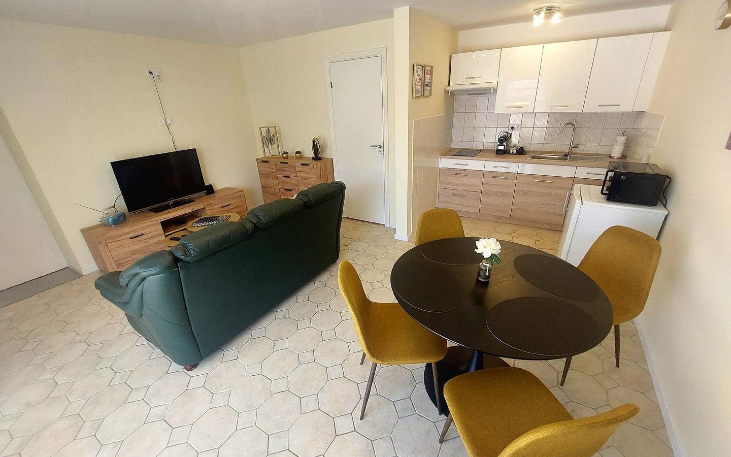 Ganze Ferienwohnung, Apartement Serenity in Bük, Komitat Eisenburg