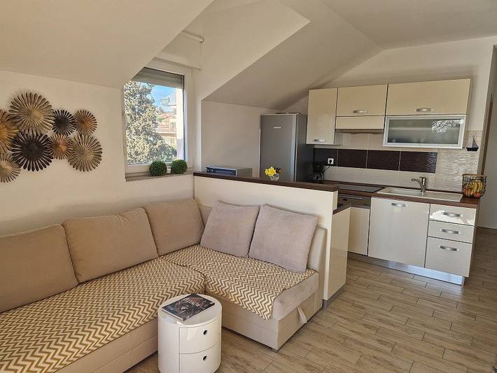 Ferienwohnung für 4 Personen, mit Balkon/Terrasse in Sveti Filip i Jakov - 4