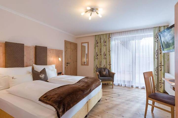 Maison d’hôte pour 2 personnes, avec Jacuzzi et Jardin ainsi que Piscine et Sauna à Achensee