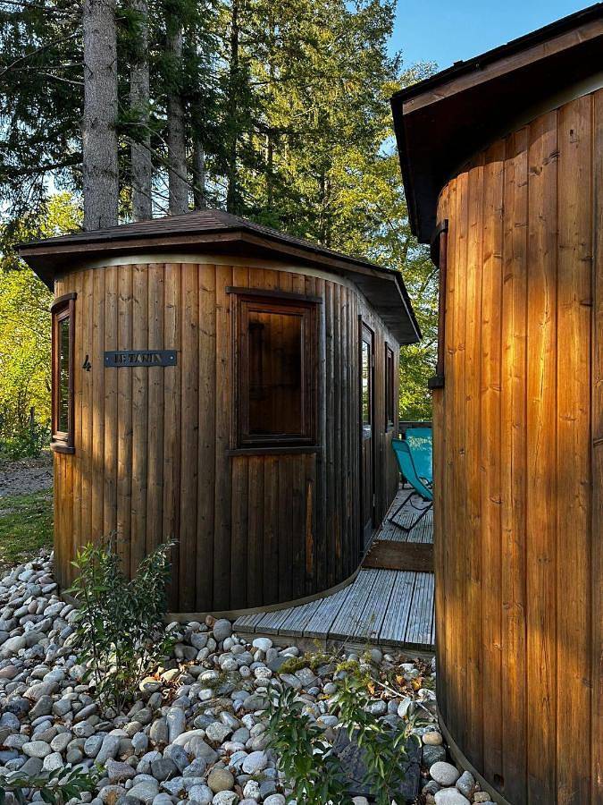 Gîte pour 2 personnes, avec Terrasse et Sauna ainsi que Vue et Vue sur le lac à Roye - 4